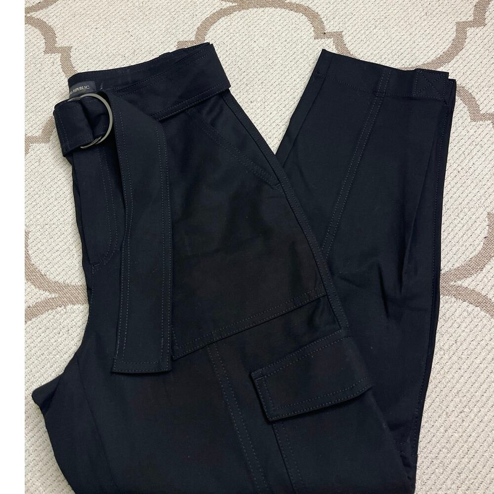 Banana Republic slim refined stretch cargo belted black pants, size 4 - Picture 2 of 14